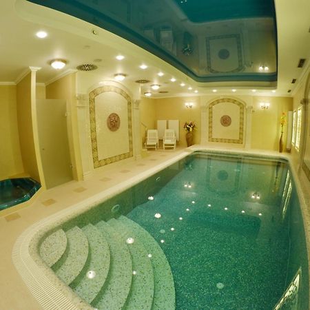Apartma Premium Karlovy Vary Bagian luar foto
