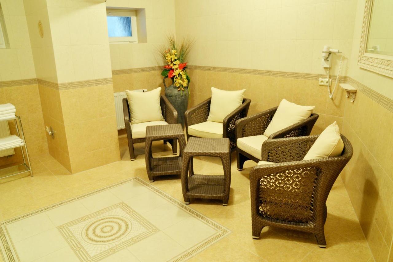 Apartma Premium Karlovy Vary Bagian luar foto