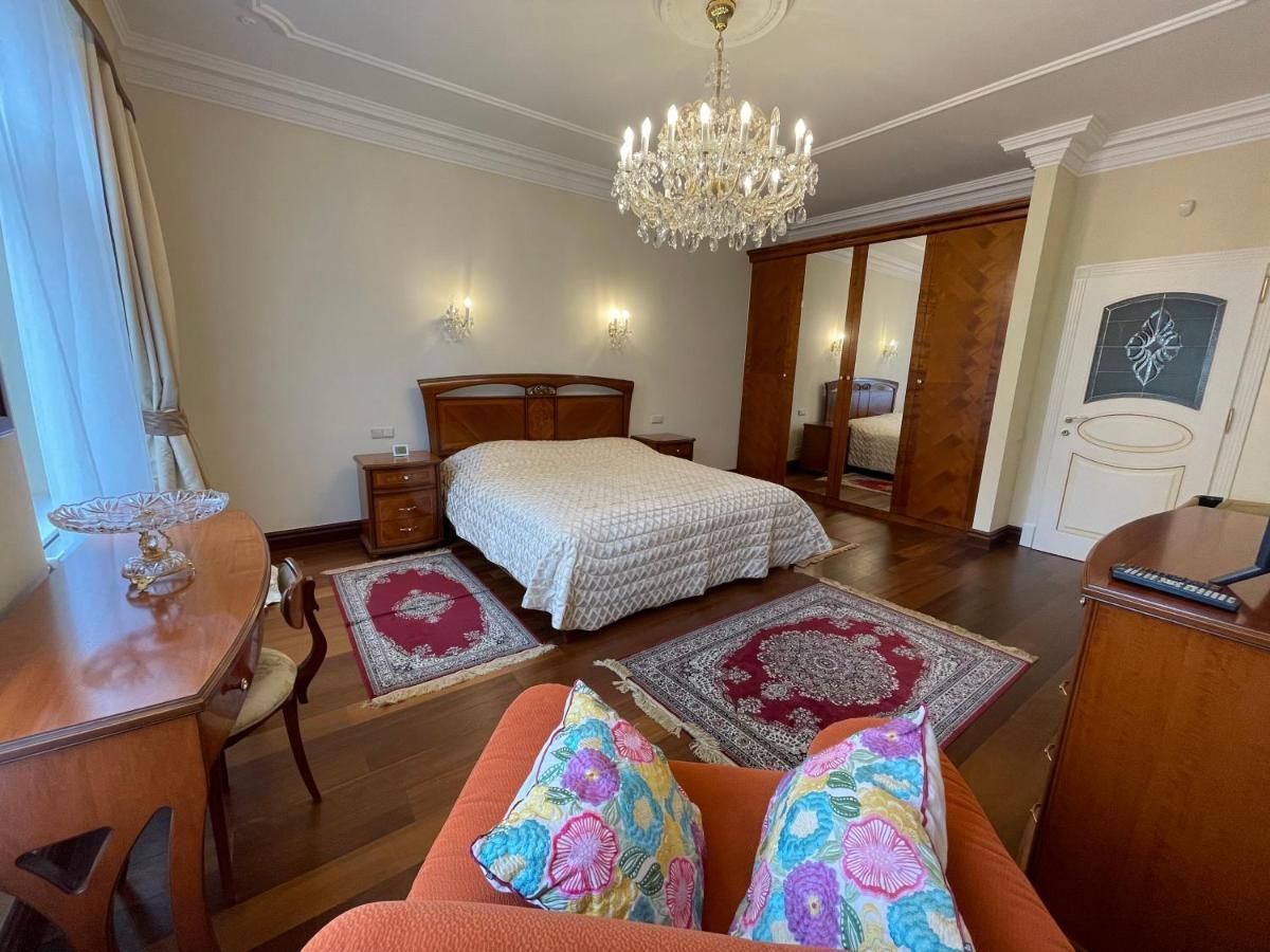 Apartma Premium Karlovy Vary Bagian luar foto