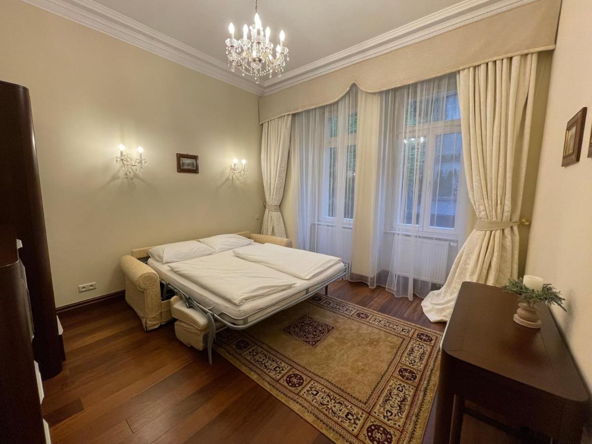 Apartma Premium Karlovy Vary Bagian luar foto