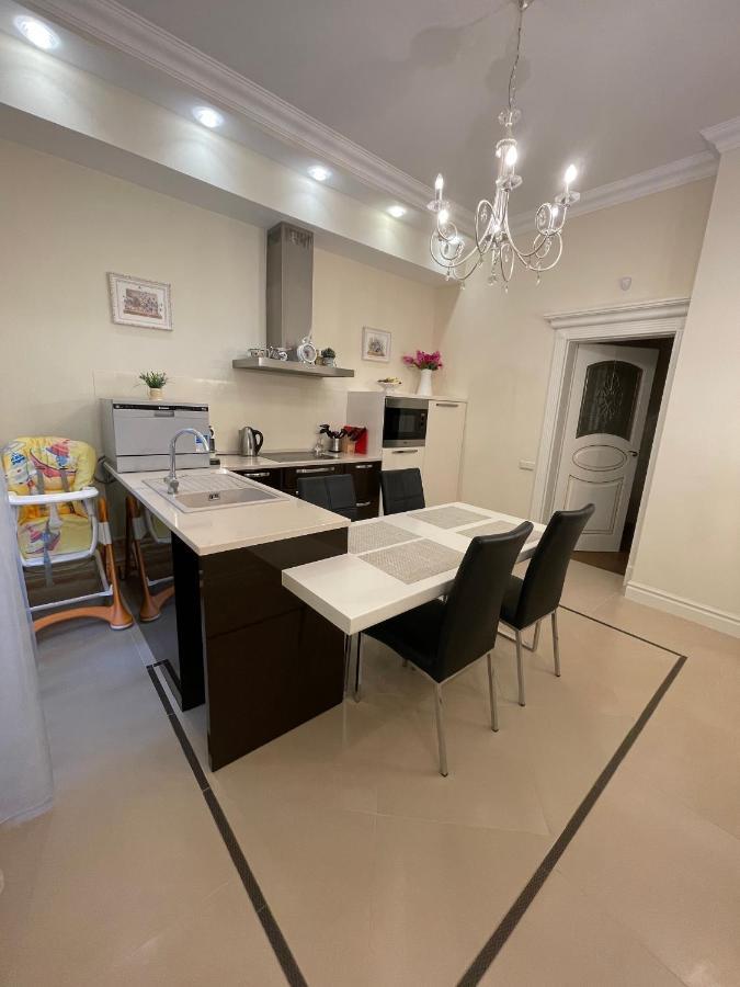 Apartma Premium Karlovy Vary Bagian luar foto